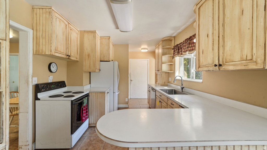 859 E 8600 S Sandy, UT 84094