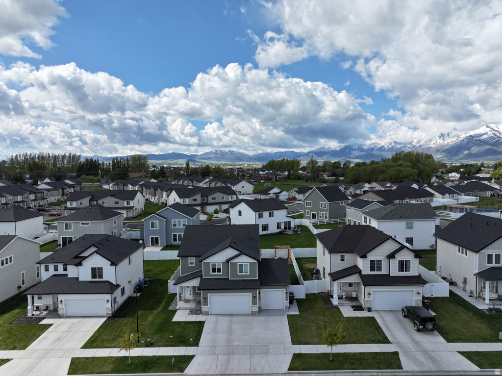 384 W ROPELATO DR Nibley, UT 84321