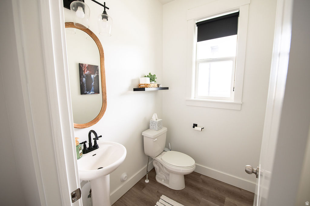 384 W ROPELATO DR Nibley, UT 84321