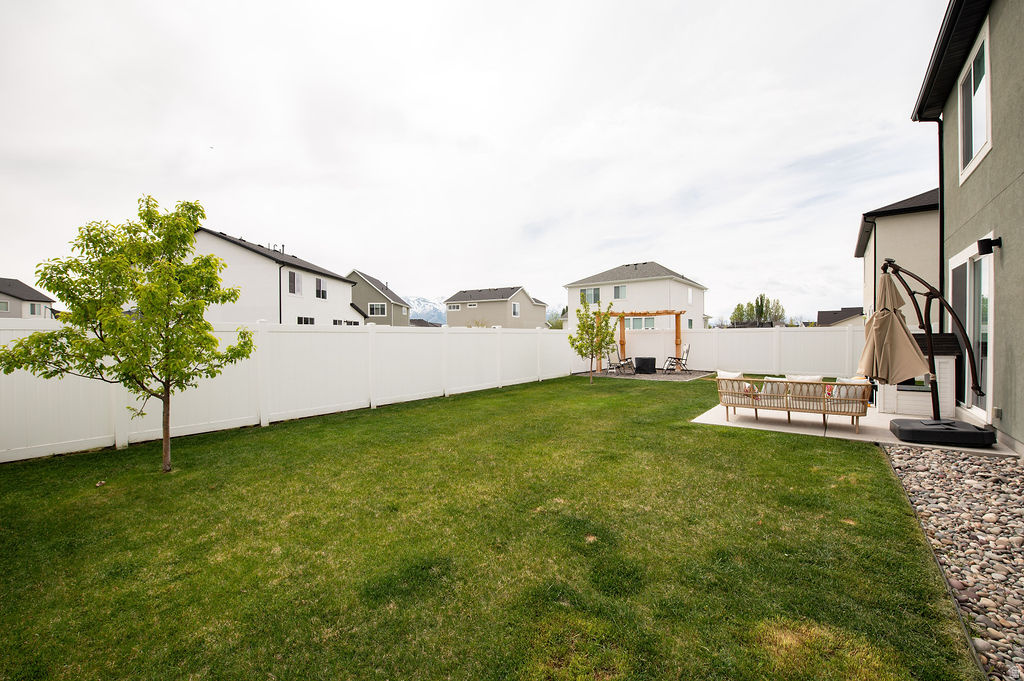 384 W ROPELATO DR Nibley, UT 84321