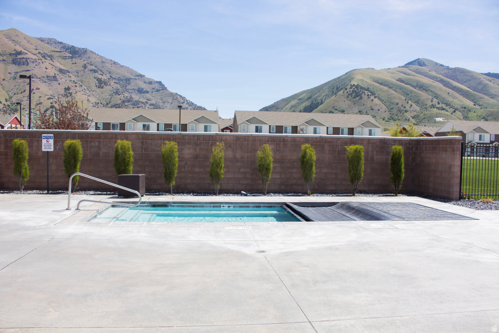 335 S 1540 E Hyrum, UT 84319