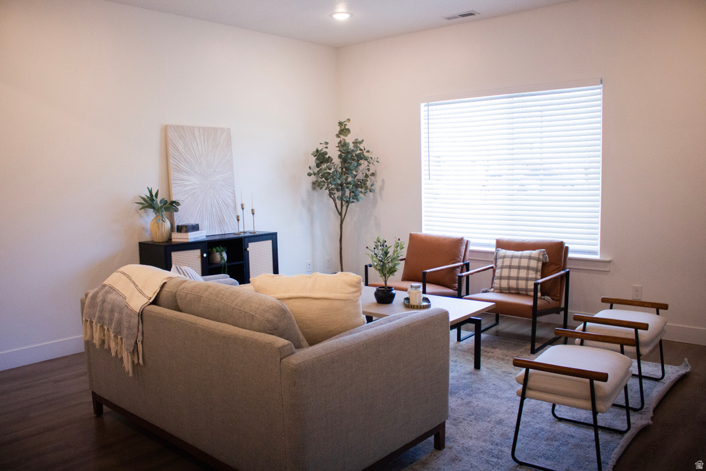 335 S 1540 E Hyrum, UT 84319