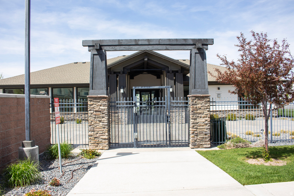 335 S 1540 E Hyrum, UT 84319