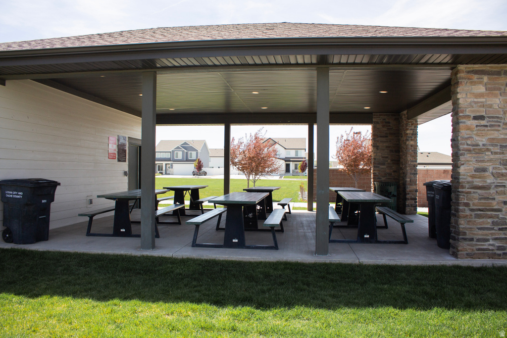 335 S 1540 E Hyrum, UT 84319