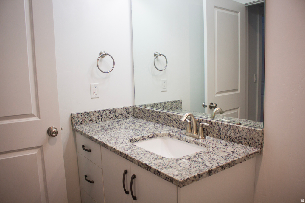 335 S 1540 E Hyrum, UT 84319