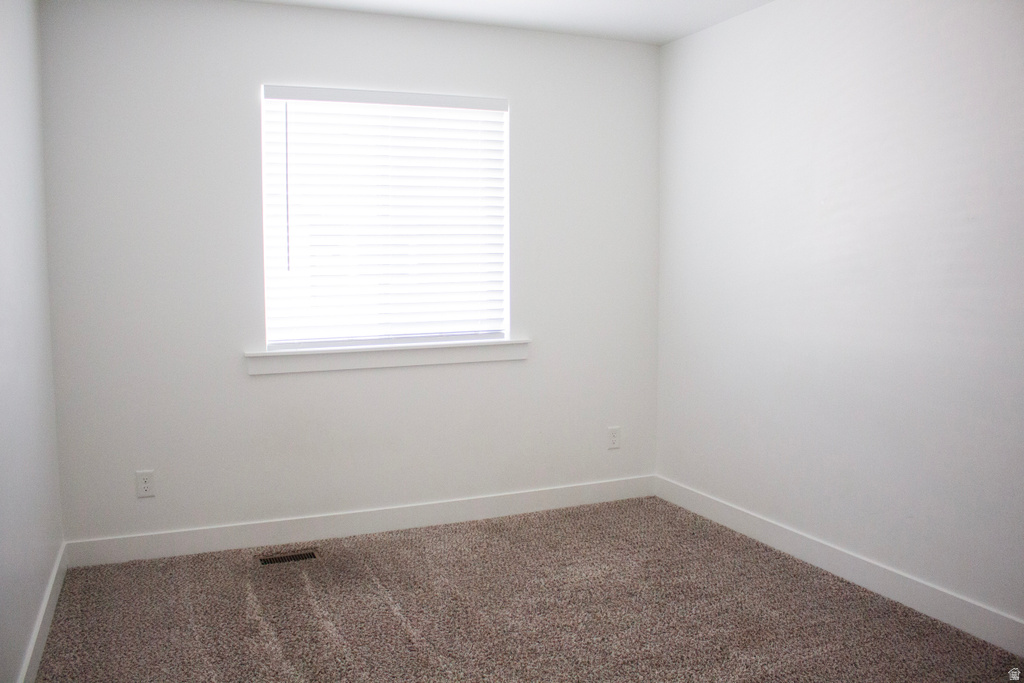 335 S 1540 E Hyrum, UT 84319