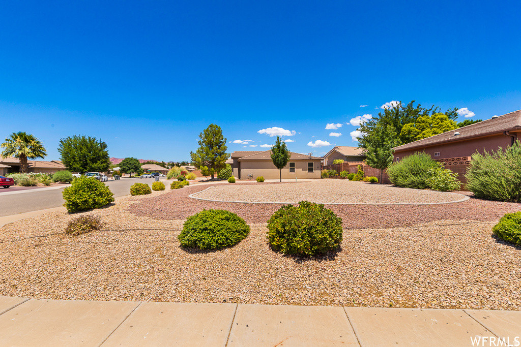 764 N PICTURESQUE St George, UT 84770
