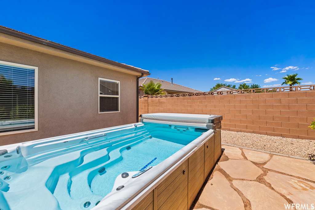 764 N PICTURESQUE St George, UT 84770