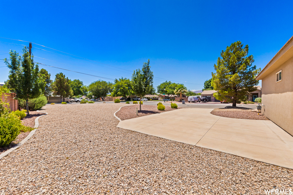 764 N PICTURESQUE St George, UT 84770