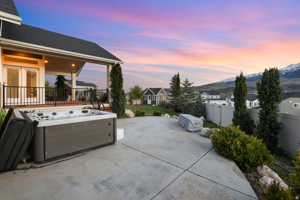 4945 W MUSTANG LN Mountain Green, UT 84050