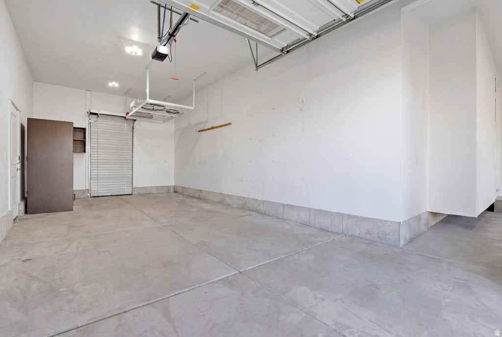 4945 W MUSTANG LN Mountain Green, UT 84050