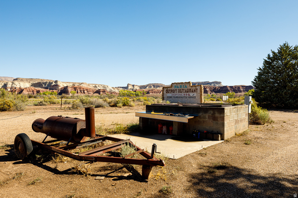 2040 N LONG RD Big Water, UT 84741
