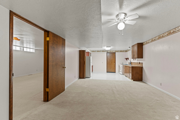 263 STEWART DR River Heights, UT 84321