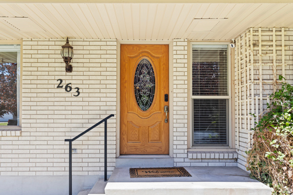 263 STEWART DR River Heights, UT 84321