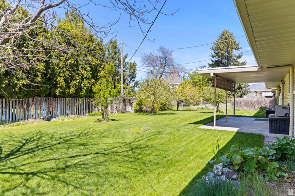 263 STEWART DR River Heights, UT 84321
