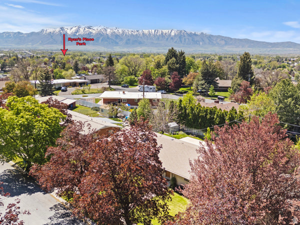 263 STEWART DR River Heights, UT 84321