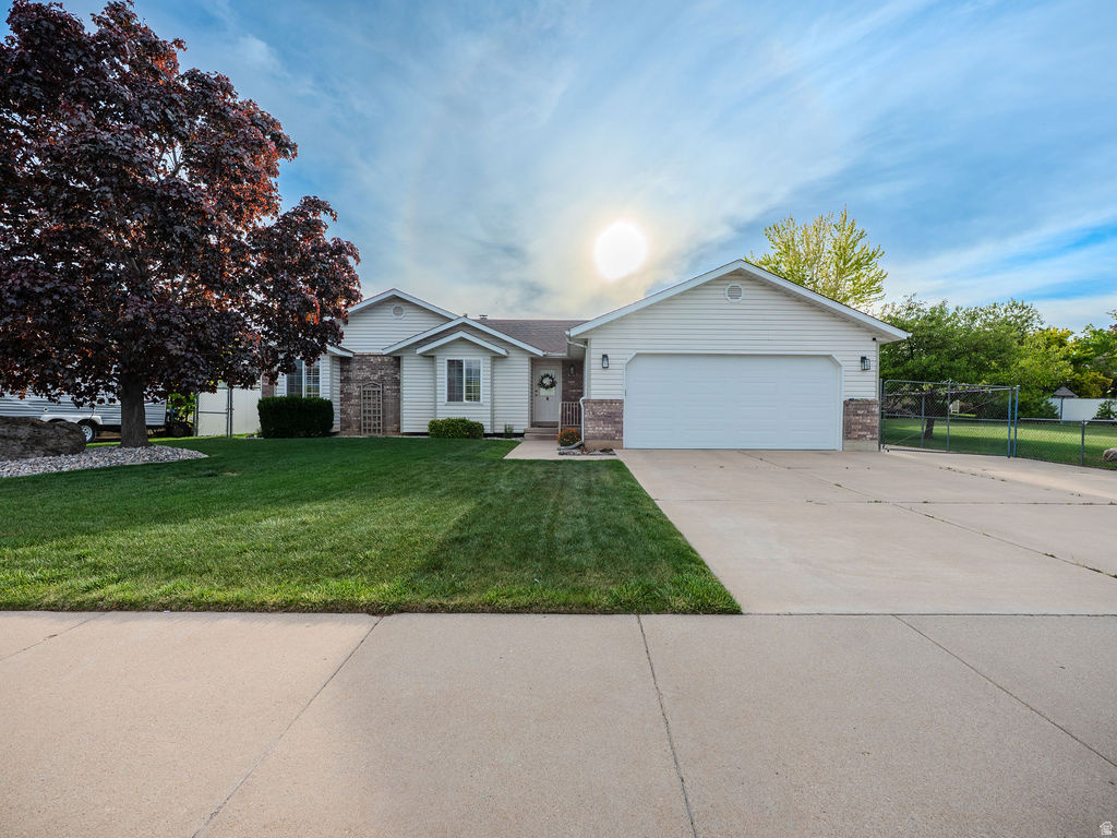 4103 S 2175 W Roy, UT 84067