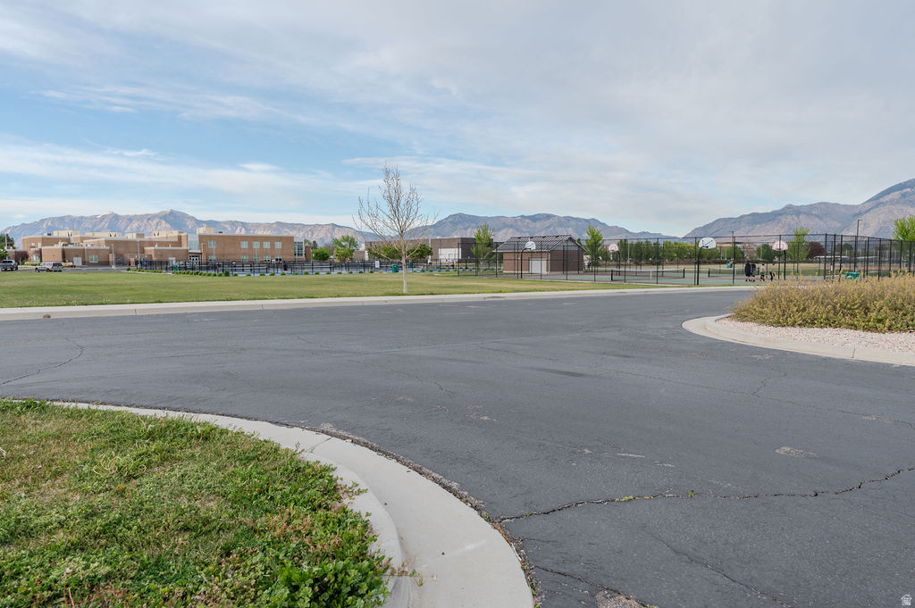 4103 S 2175 W Roy, UT 84067