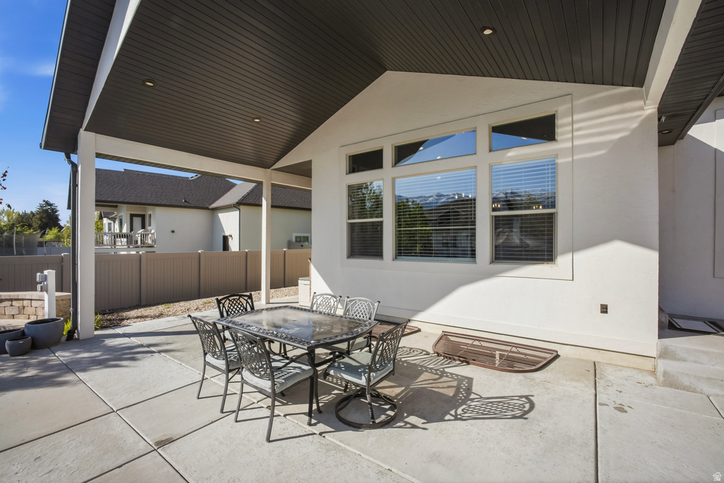 698 N FARMLAND DR Kaysville, UT 84037