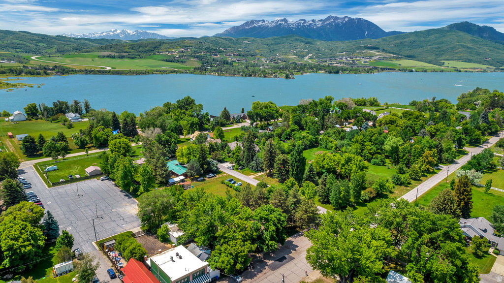 7300 E 200 S Huntsville, UT 84317