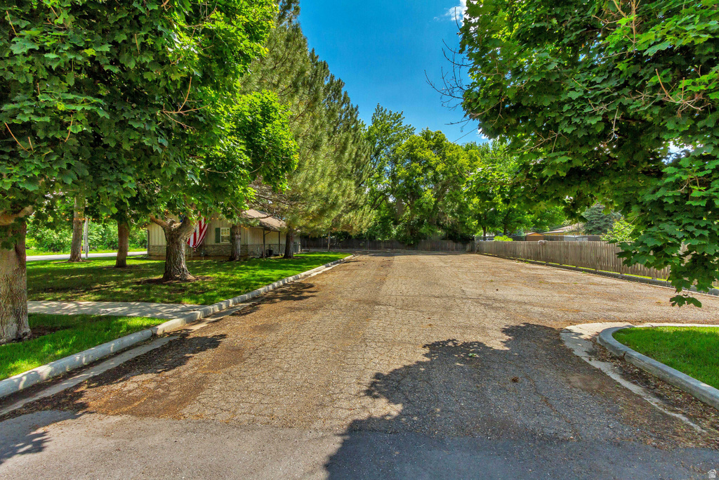 7300 E 200 S Huntsville, UT 84317