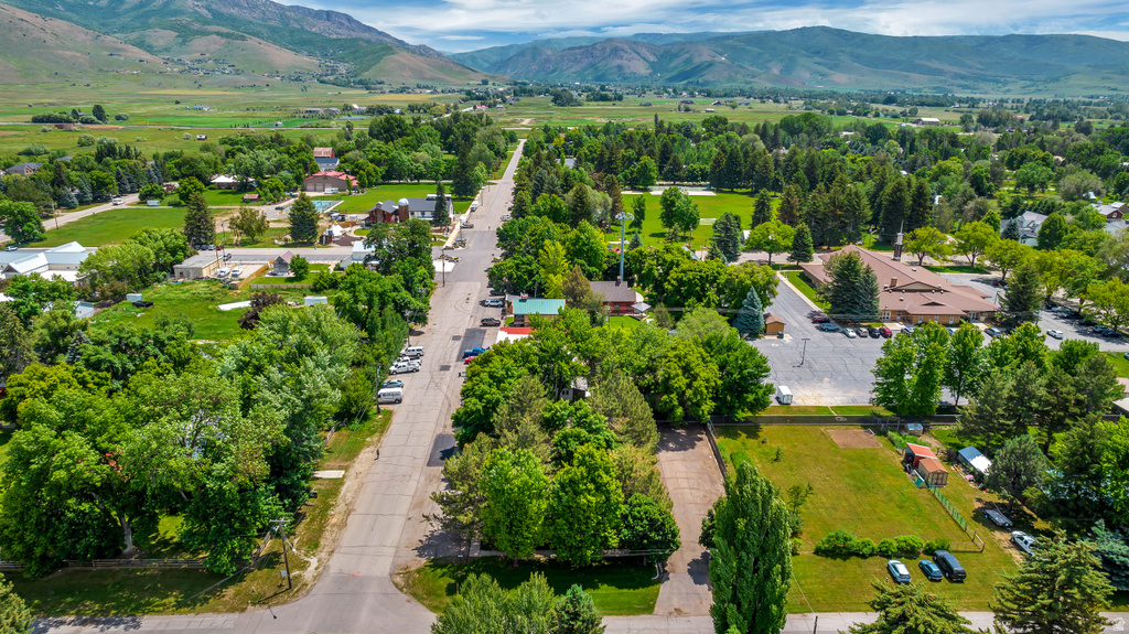 7300 E 200 S Huntsville, UT 84317