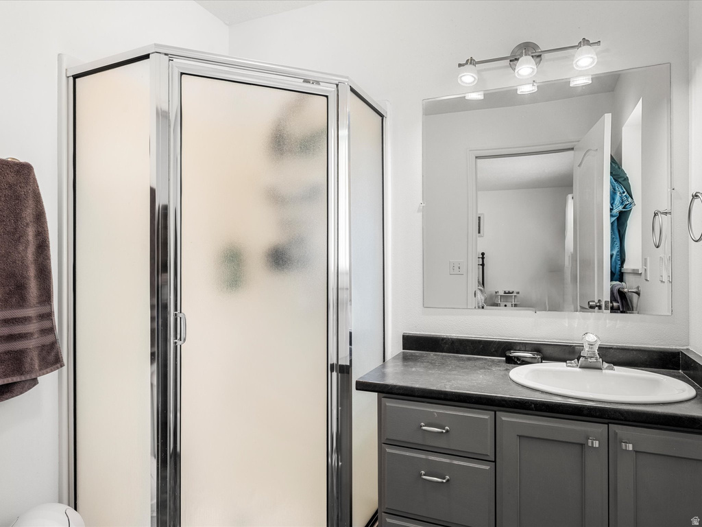 845 HOOVER ST Montpelier, ID 83254