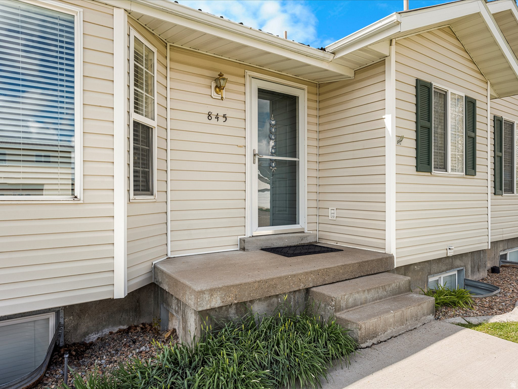 845 HOOVER ST Montpelier, ID 83254