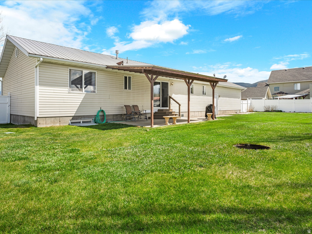 845 HOOVER ST Montpelier, ID 83254