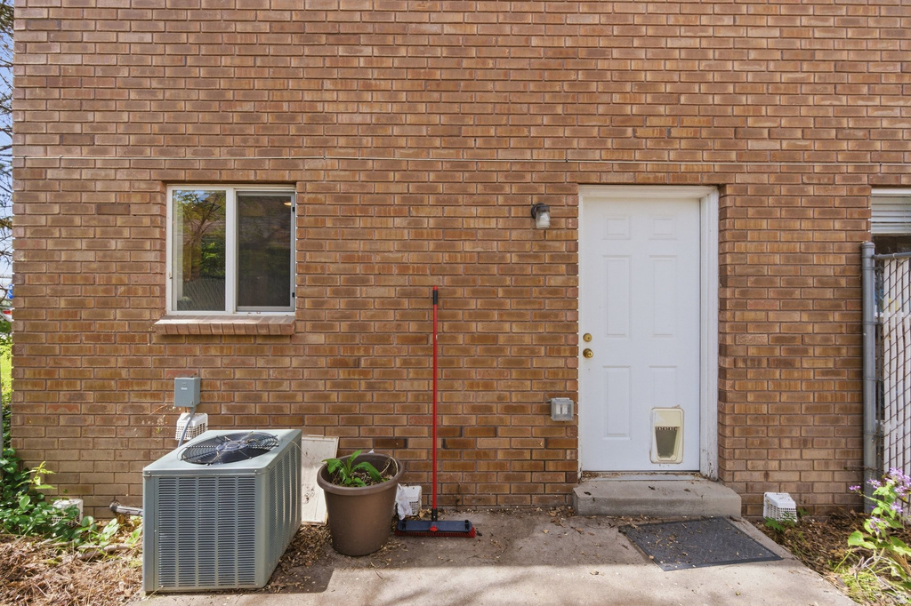 146 E 100 S #4 Bountiful, UT 84010