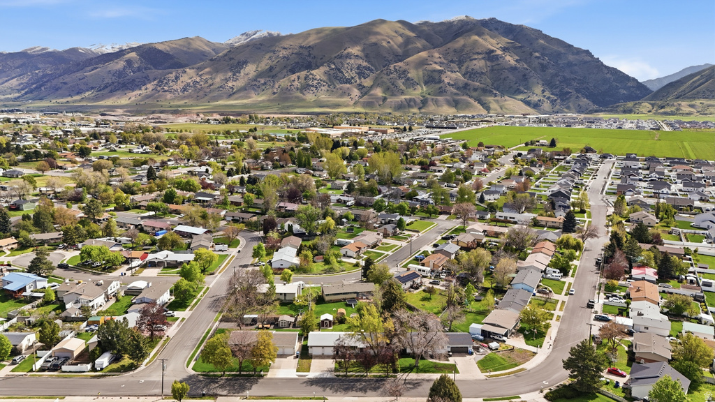 515 GLENWOOD DR Hyrum, UT 84319