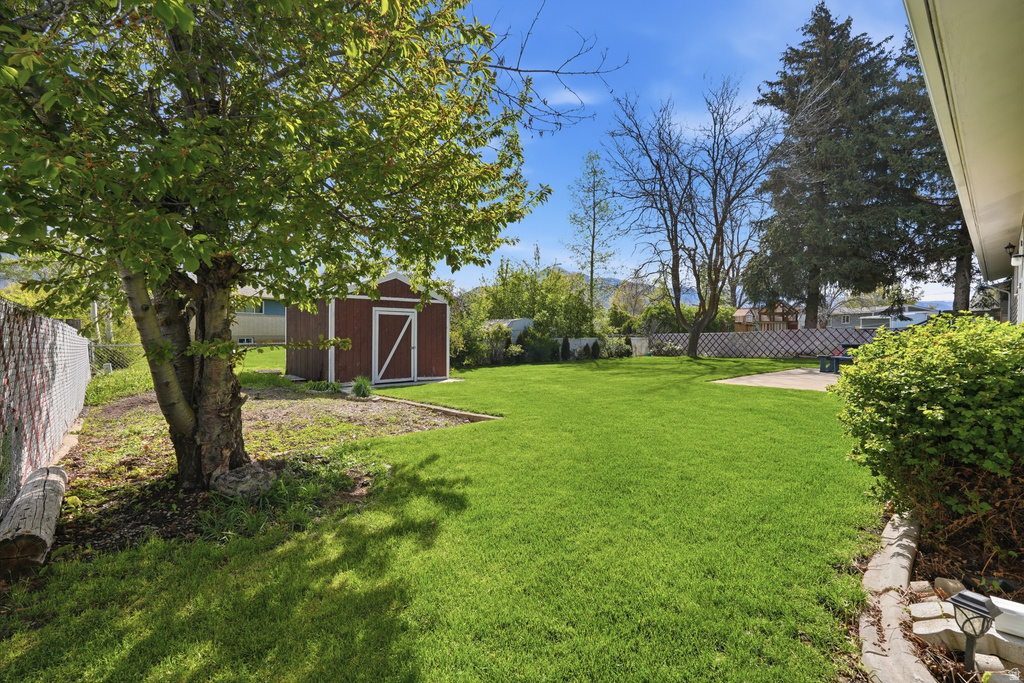 515 GLENWOOD DR Hyrum, UT 84319