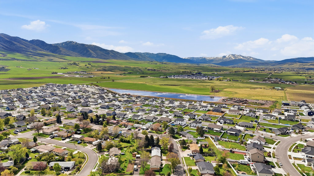 515 GLENWOOD DR Hyrum, UT 84319