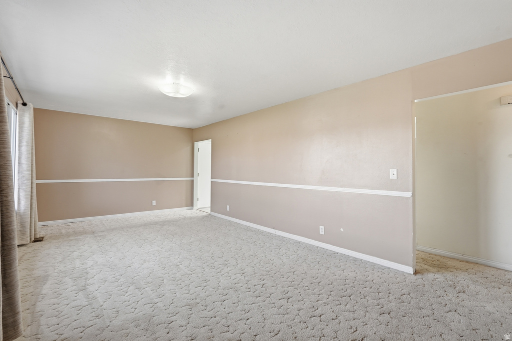 515 GLENWOOD DR Hyrum, UT 84319