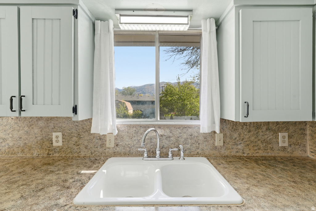 515 GLENWOOD DR Hyrum, UT 84319