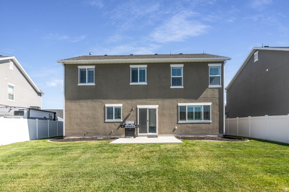 1457 W WATERFRONT DR Syracuse, UT 84075