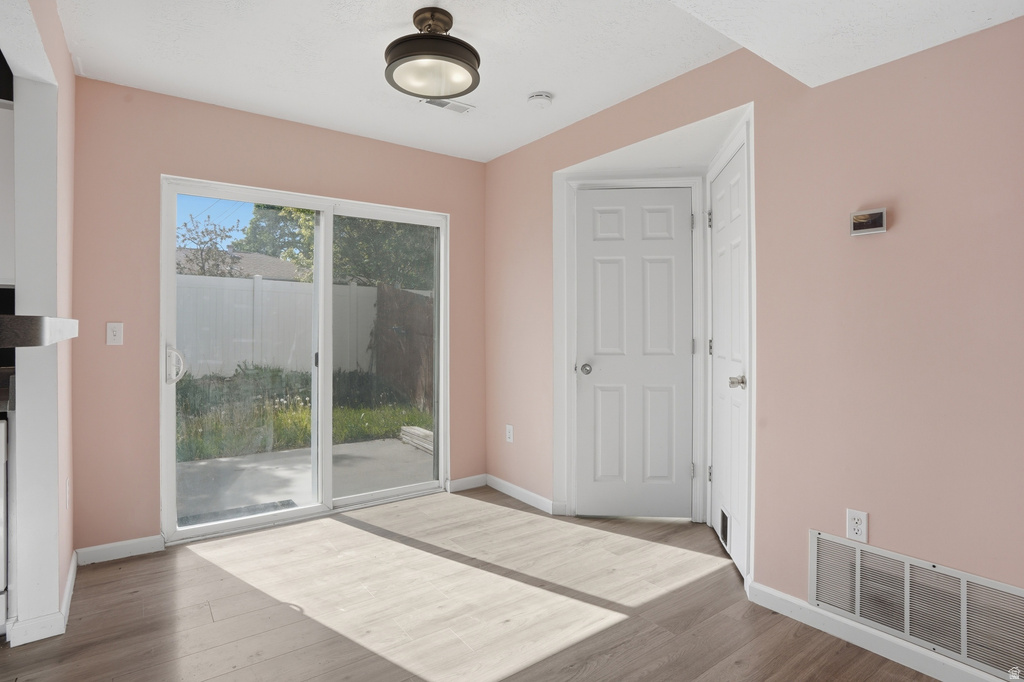 3134 S BUENA VERDE LN Magna, UT 84044