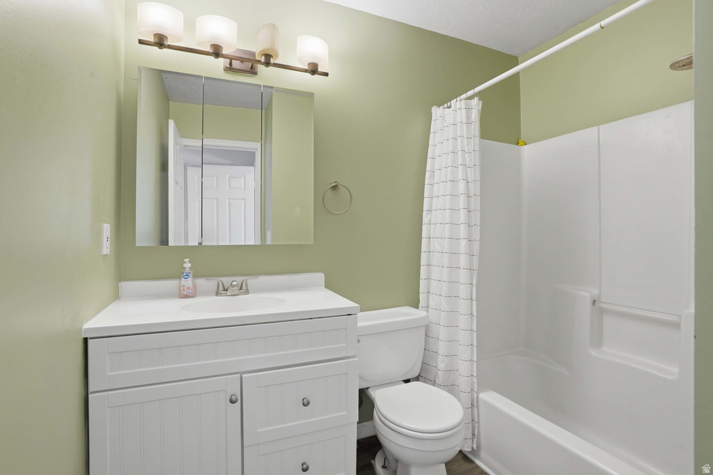3134 S BUENA VERDE LN Magna, UT 84044
