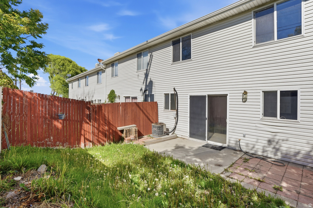 3134 S BUENA VERDE LN Magna, UT 84044