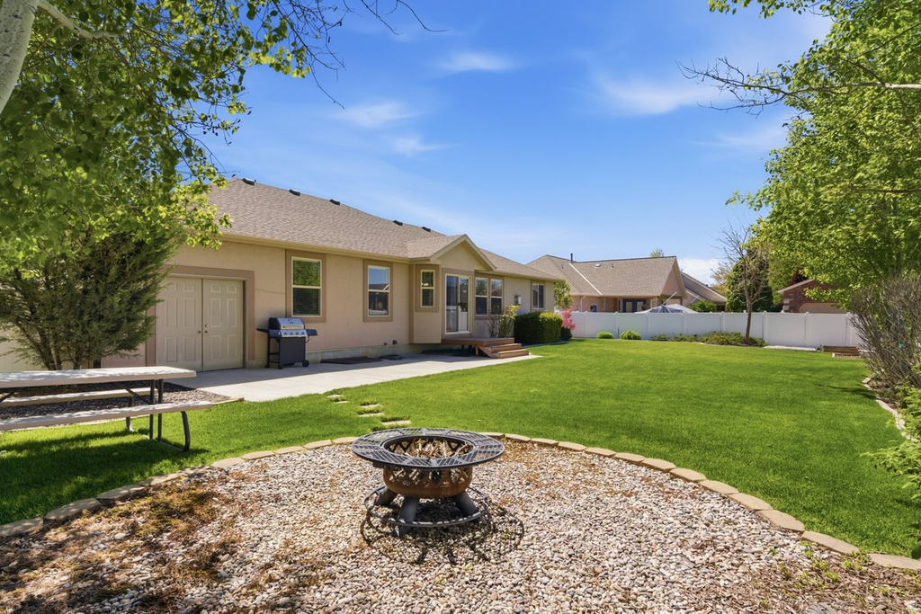 2252 W 1125 S Syracuse, UT 84075