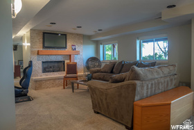 760 MAPLE LN Providence, UT 84332