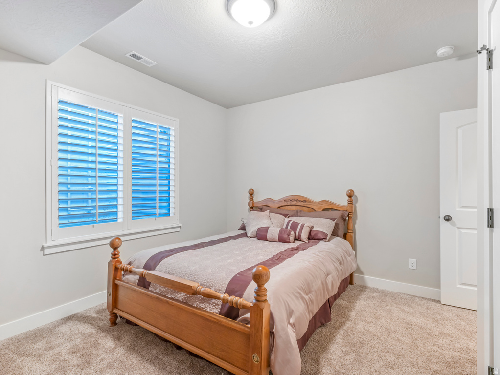 1246 E 4500 ST Millcreek, UT 84117
