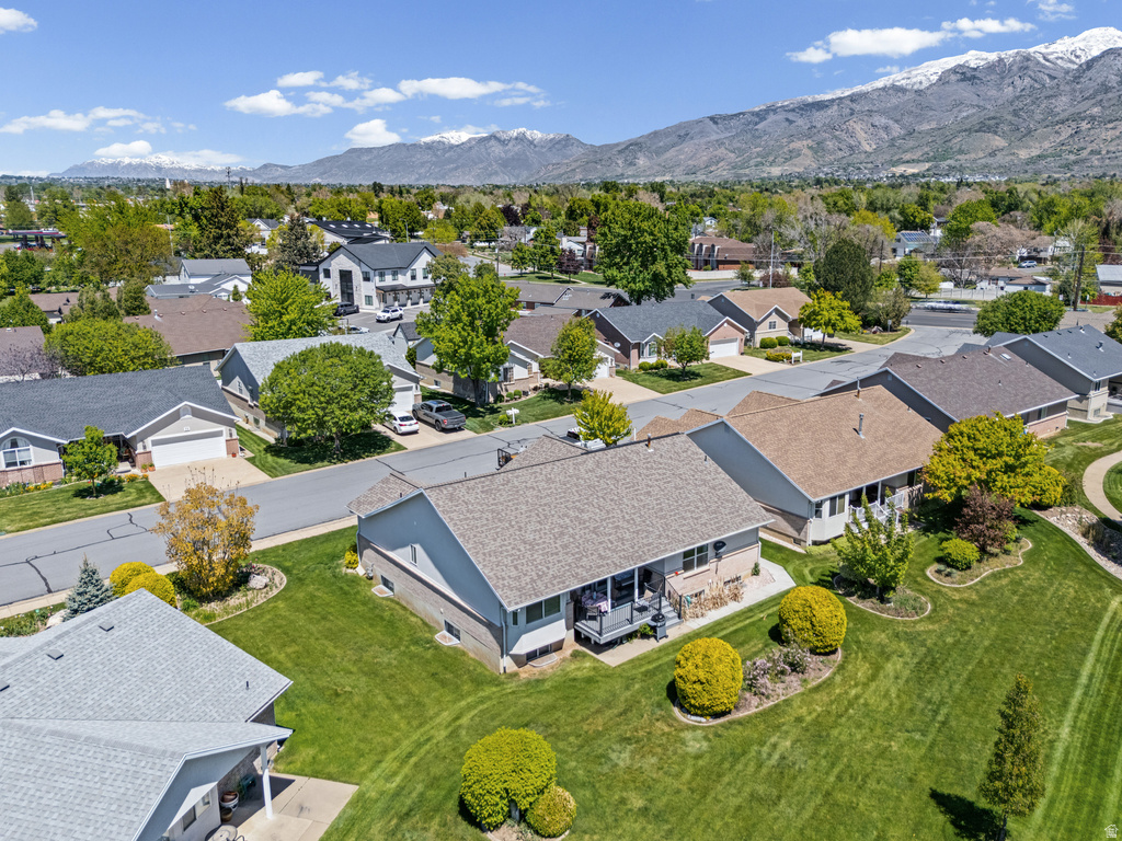 84 BELMORE DR Kaysville, UT 84037