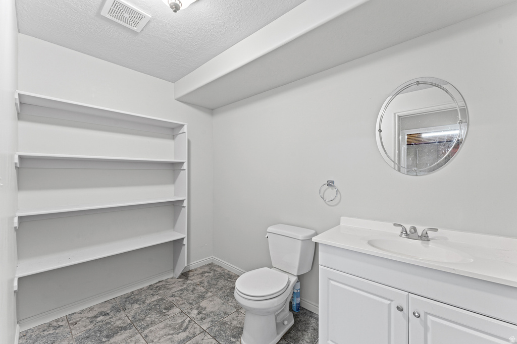84 BELMORE DR Kaysville, UT 84037