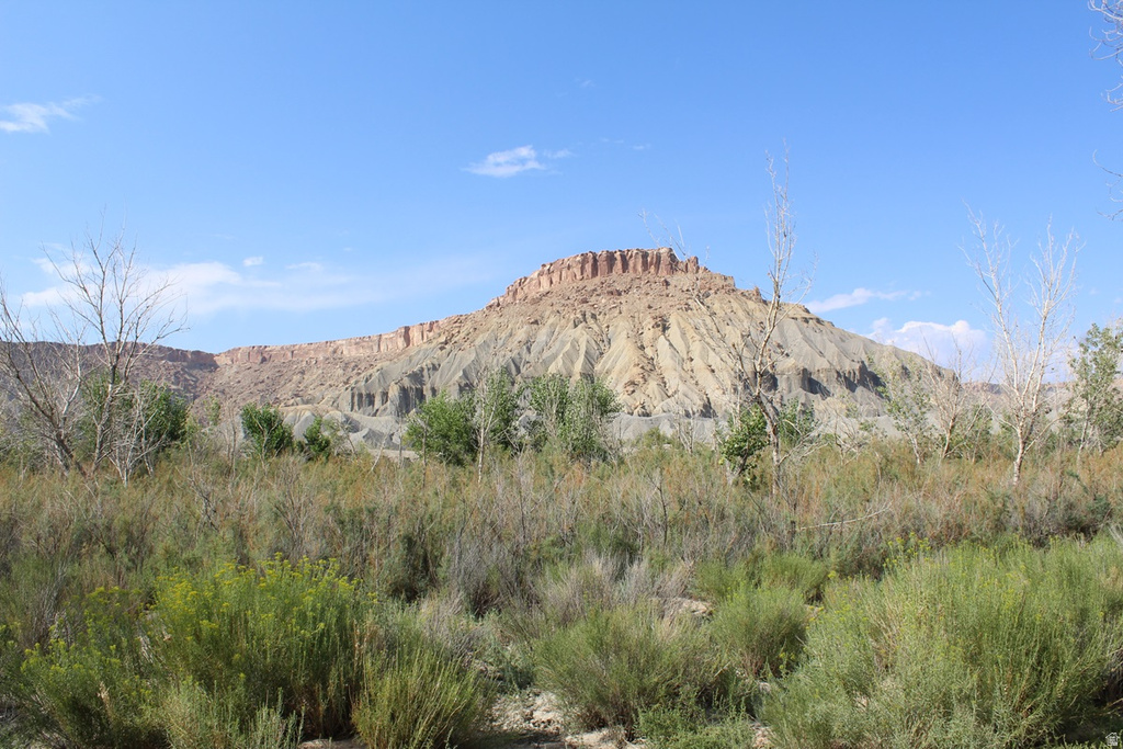  Caineville, UT 84775