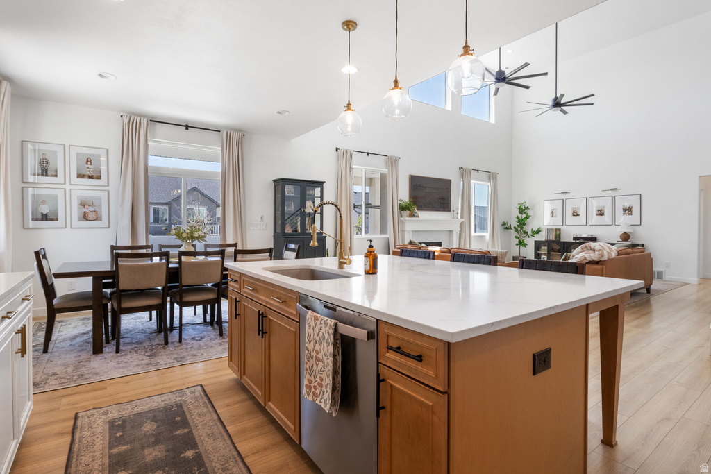 4327 W 6075 S Hooper, UT 84315