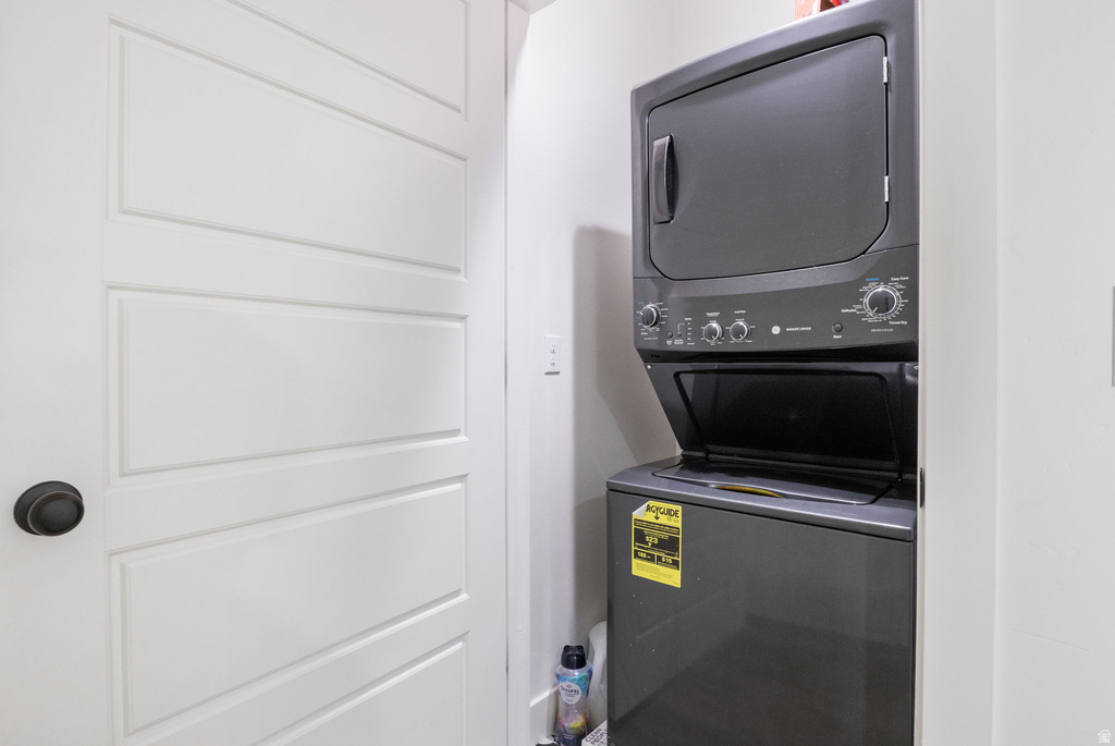 4327 W 6075 S Hooper, UT 84315