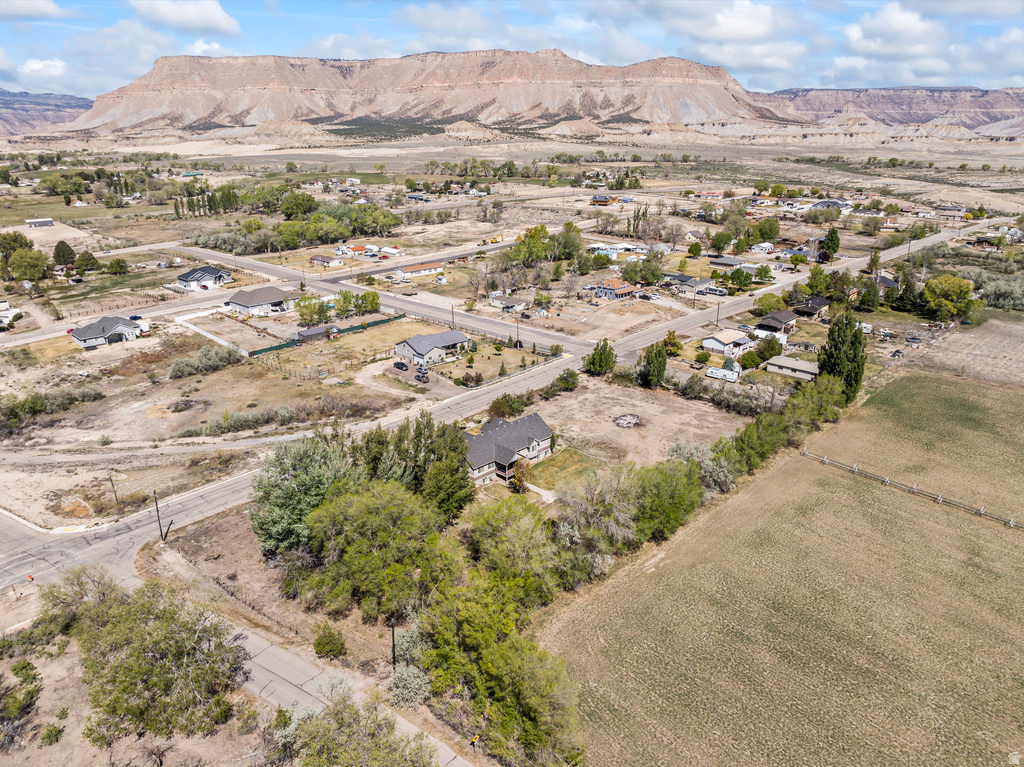 350 N 200 E Ferron, UT 84523