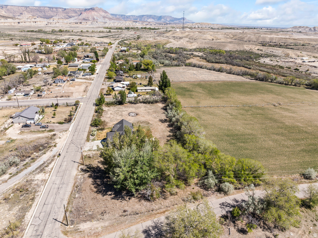 350 N 200 E Ferron, UT 84523