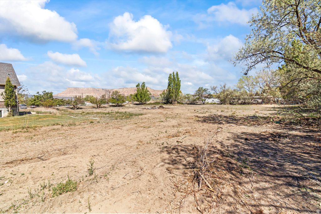 350 N 200 E Ferron, UT 84523